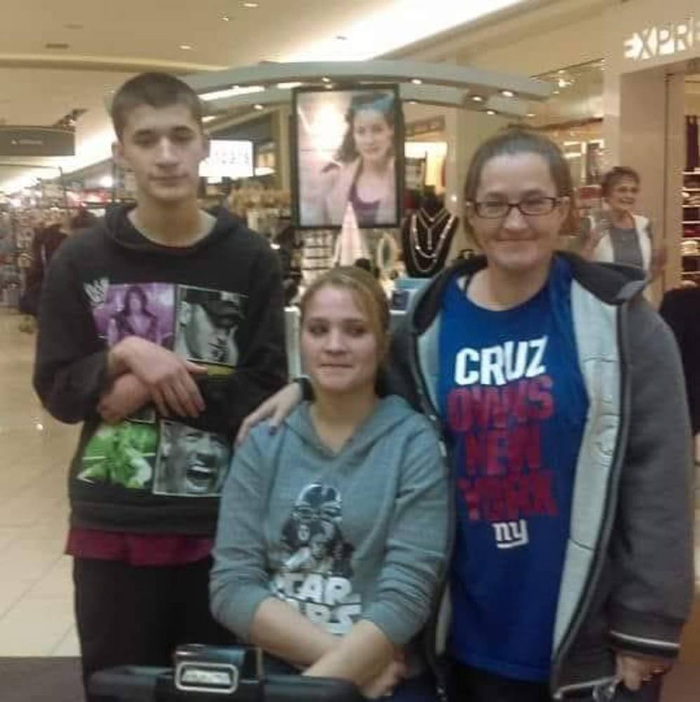 Meet your Posher, Toni